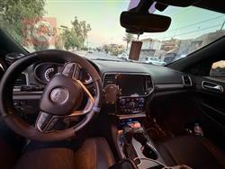 جیپ گراند شیرۆکی